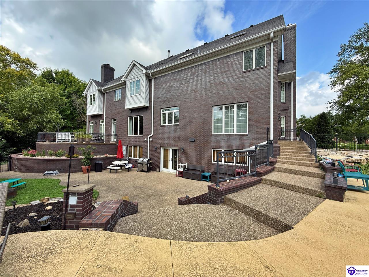 710 Landsdowne Court