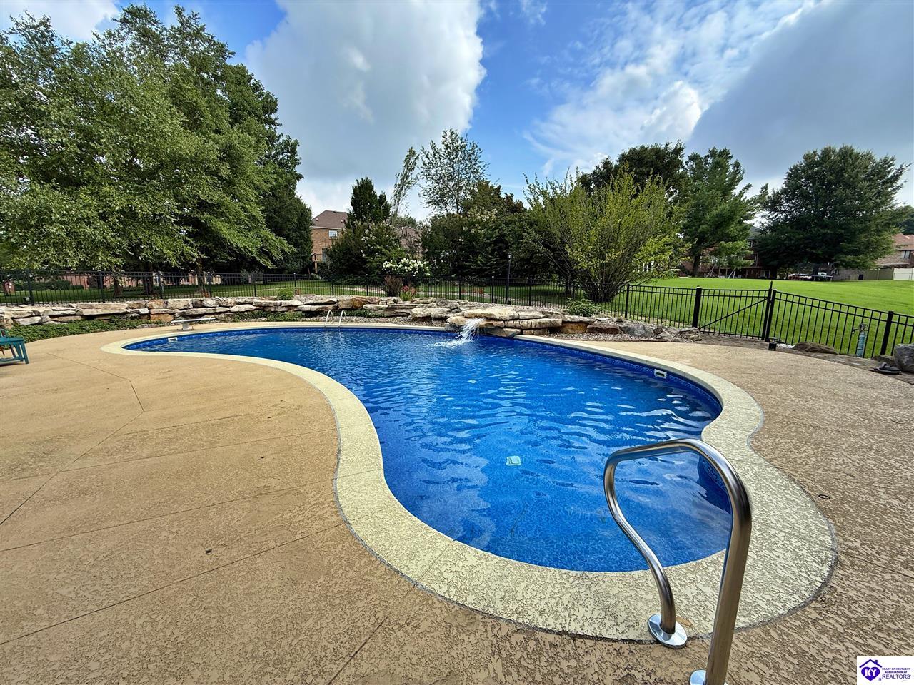 710 Landsdowne Court