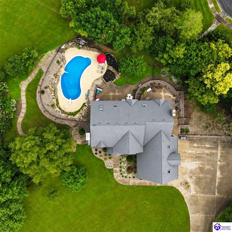 710 Landsdowne Court