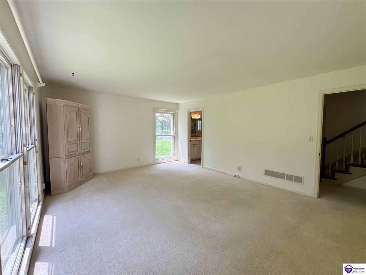 717 Sunrise Lane