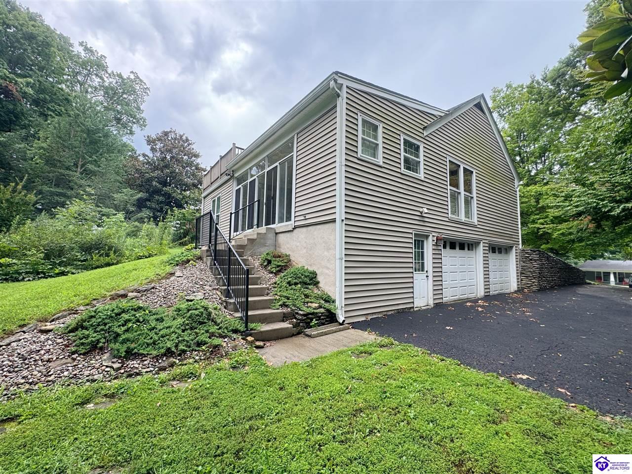 717 Sunrise Lane