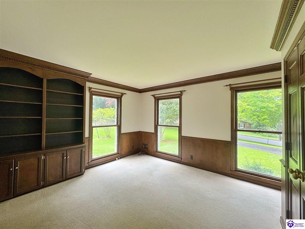 717 Sunrise Lane