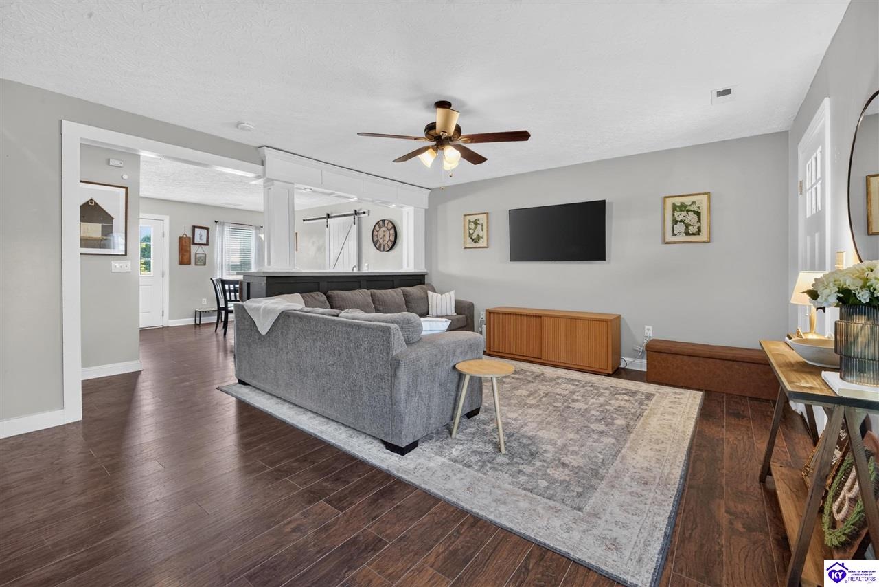 99 W Donna Reed Boulevard