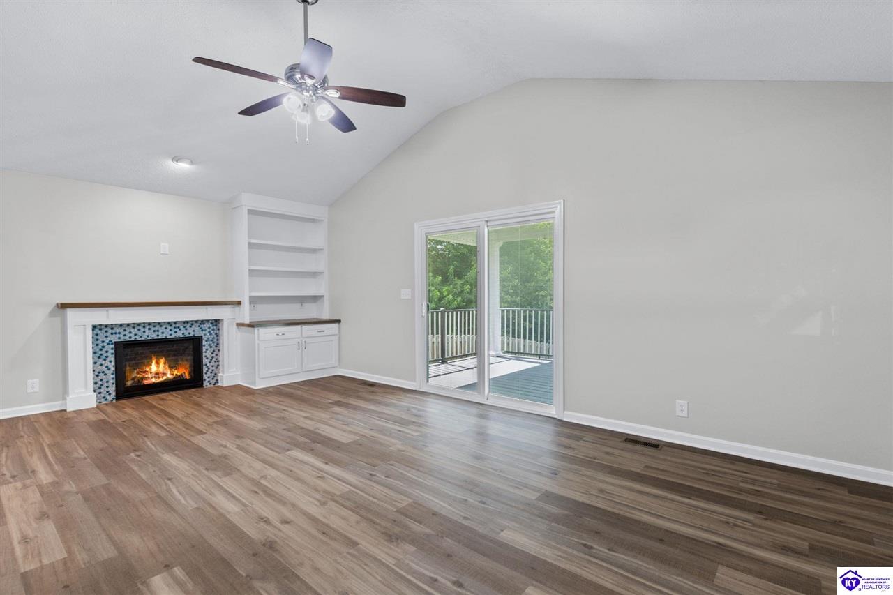 10104 Natalies Way