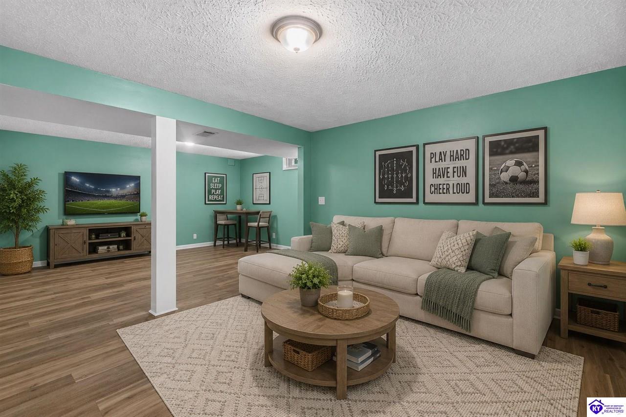 10104 Natalies Way