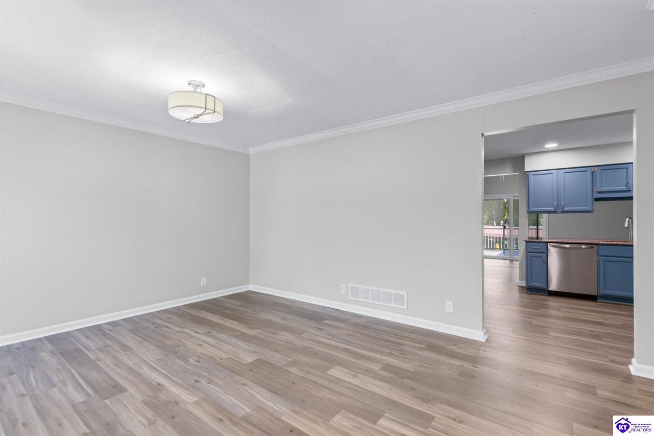 10104 Natalies Way