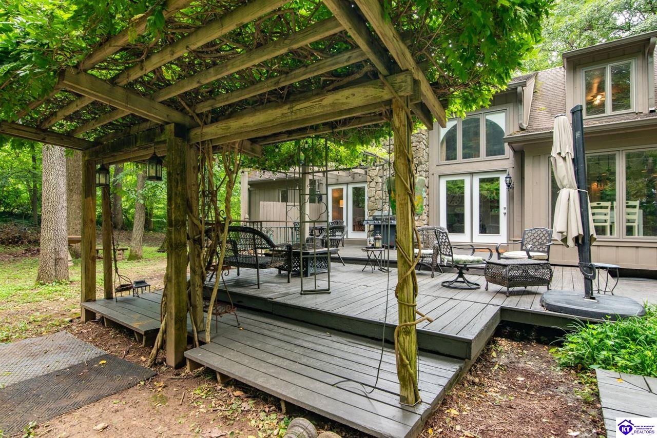 198 Mayapple Lane