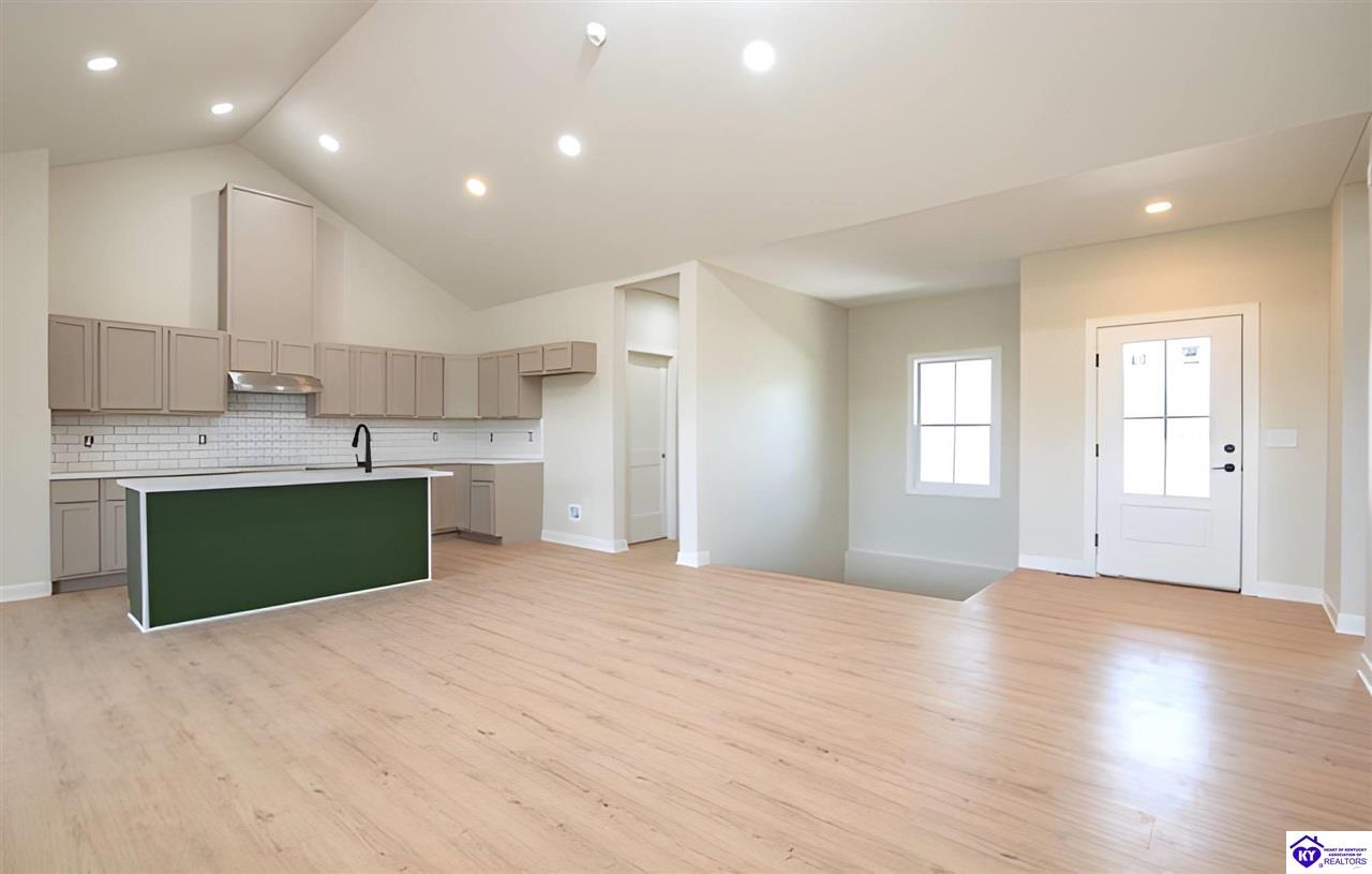 105 Pikes Peak Place