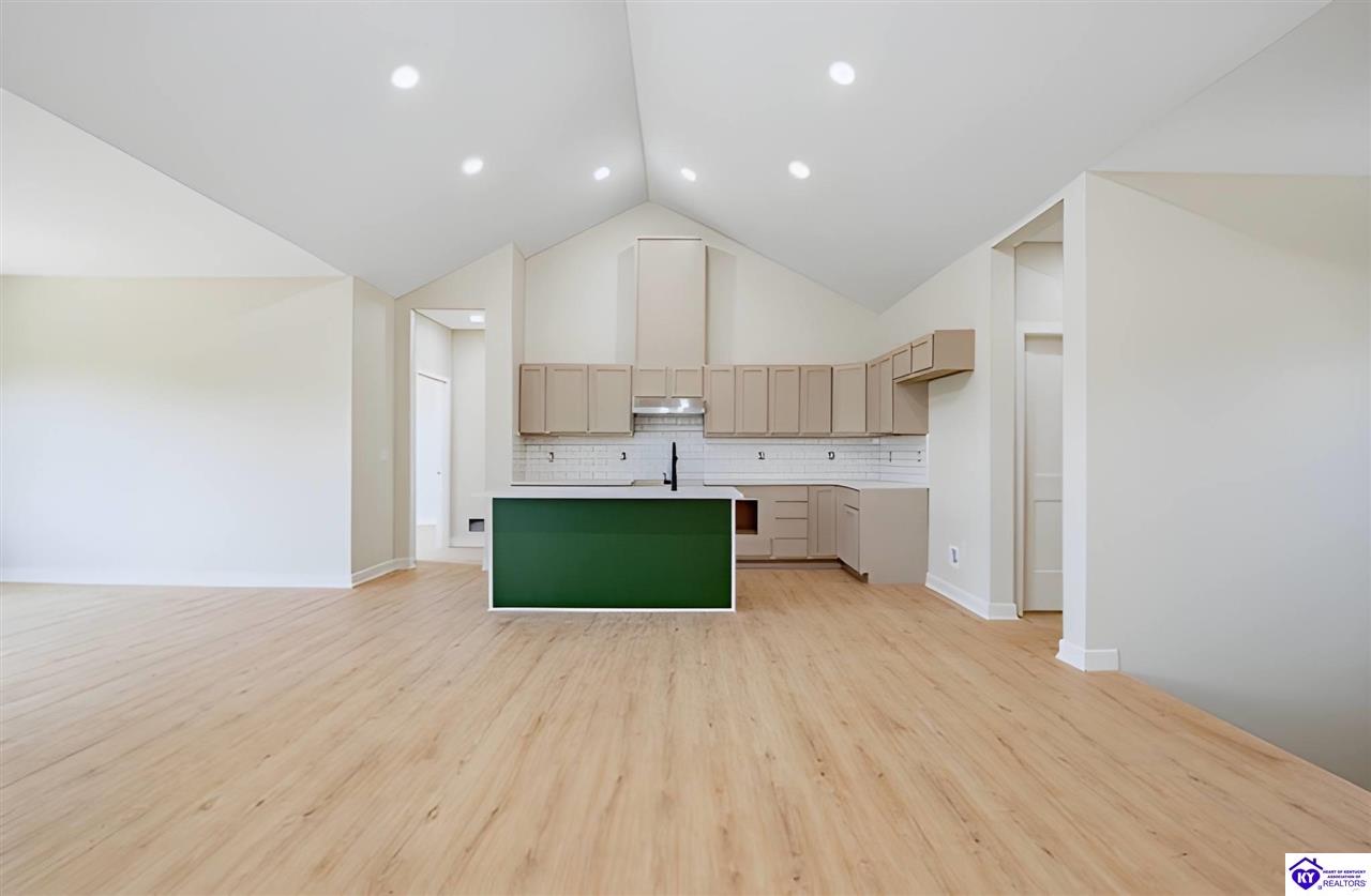 105 Pikes Peak Place