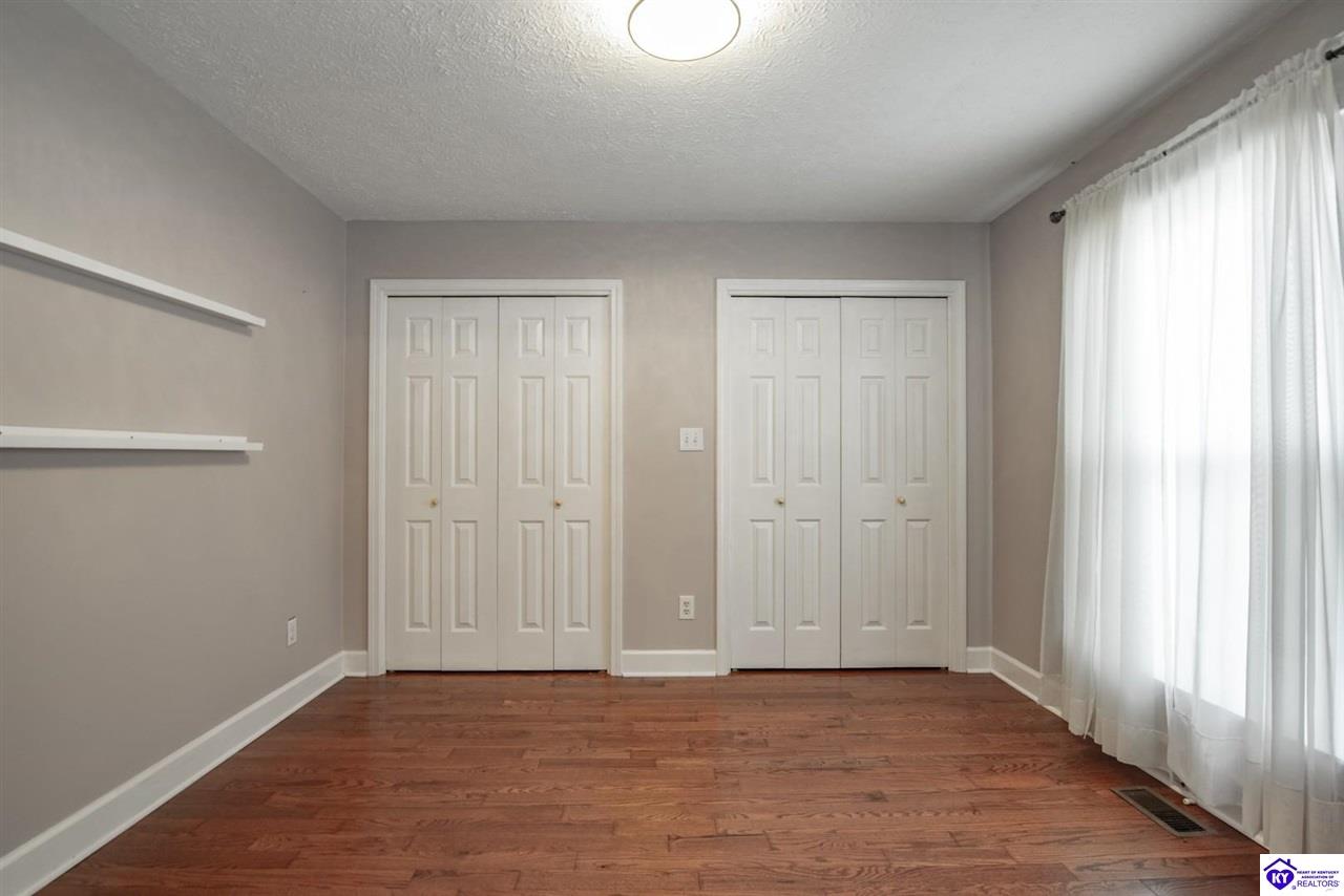 125 S Maple Street