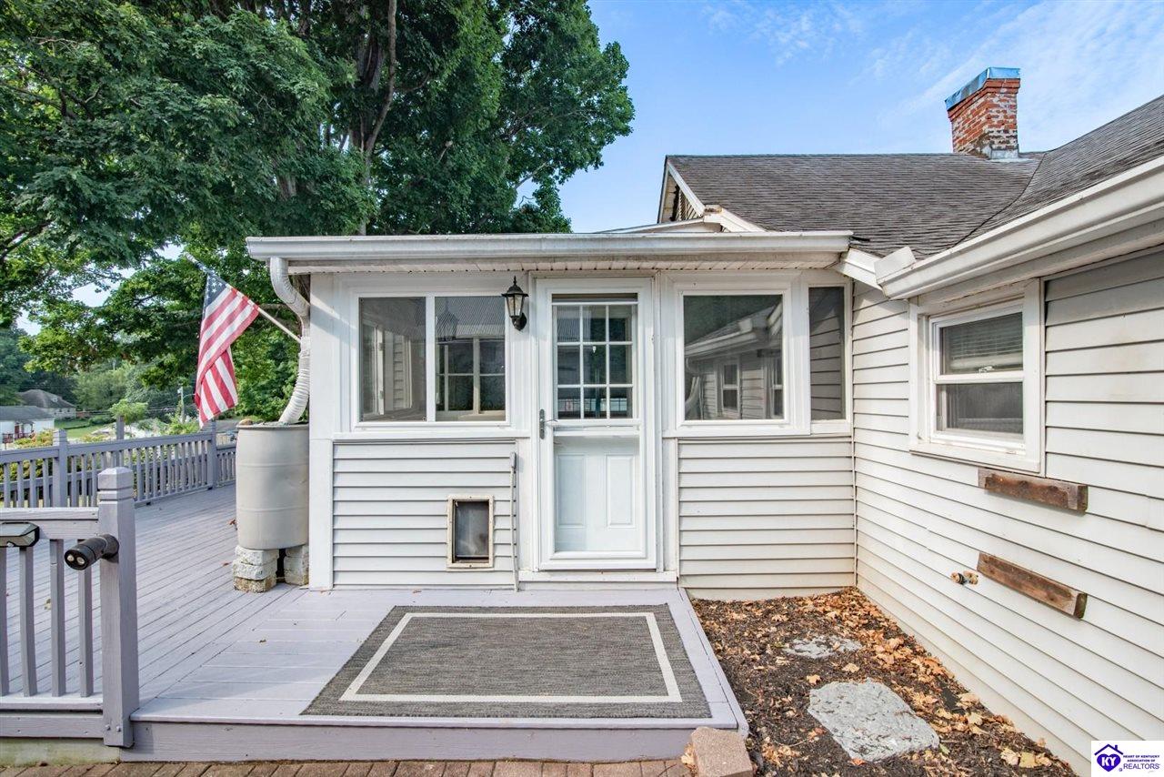 125 S Maple Street