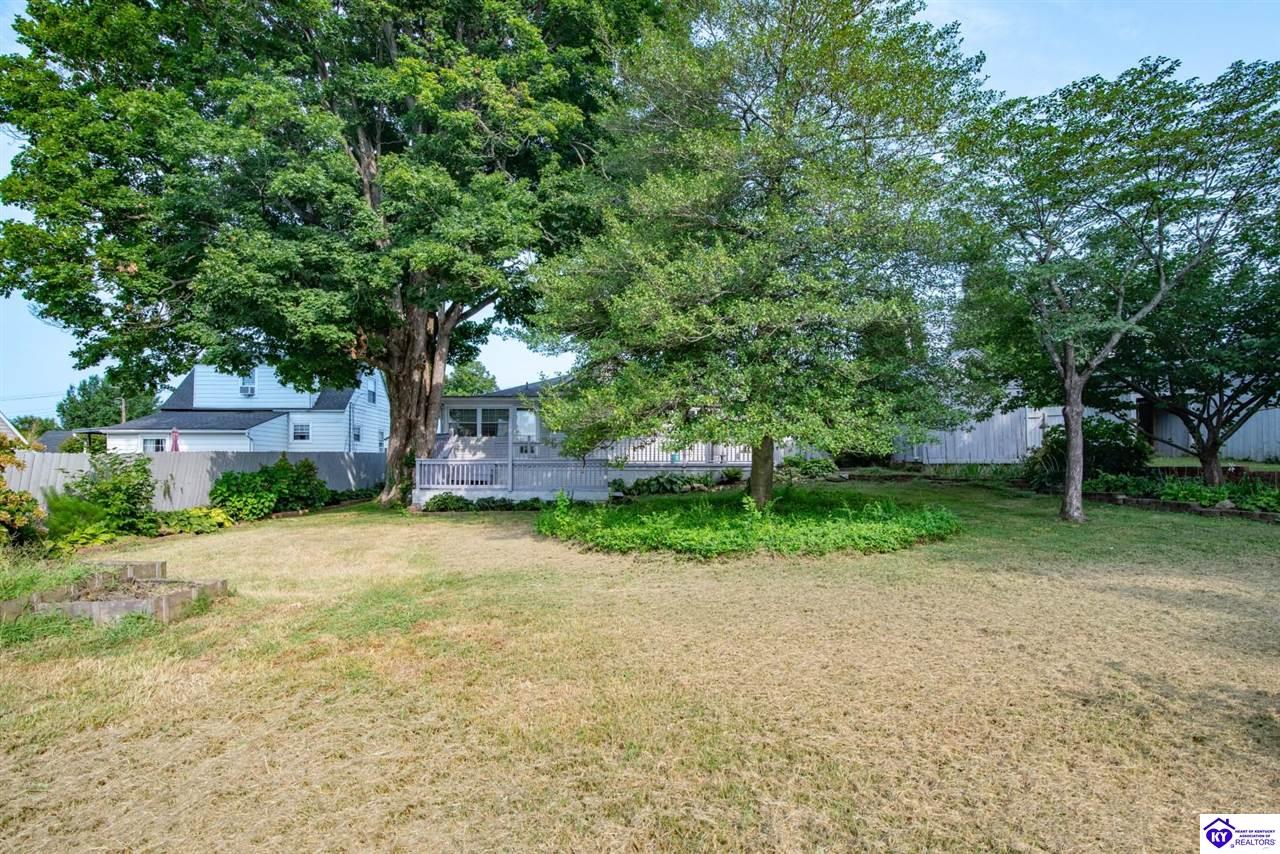 125 S Maple Street