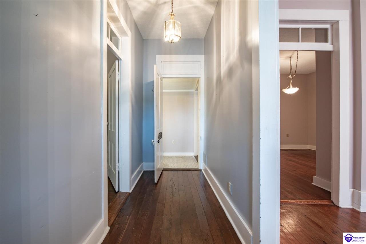 125 S Maple Street