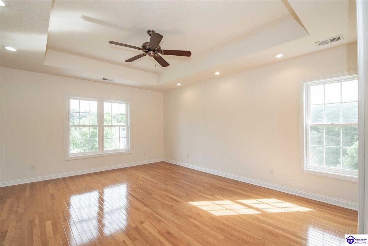 427 Deer Run Way