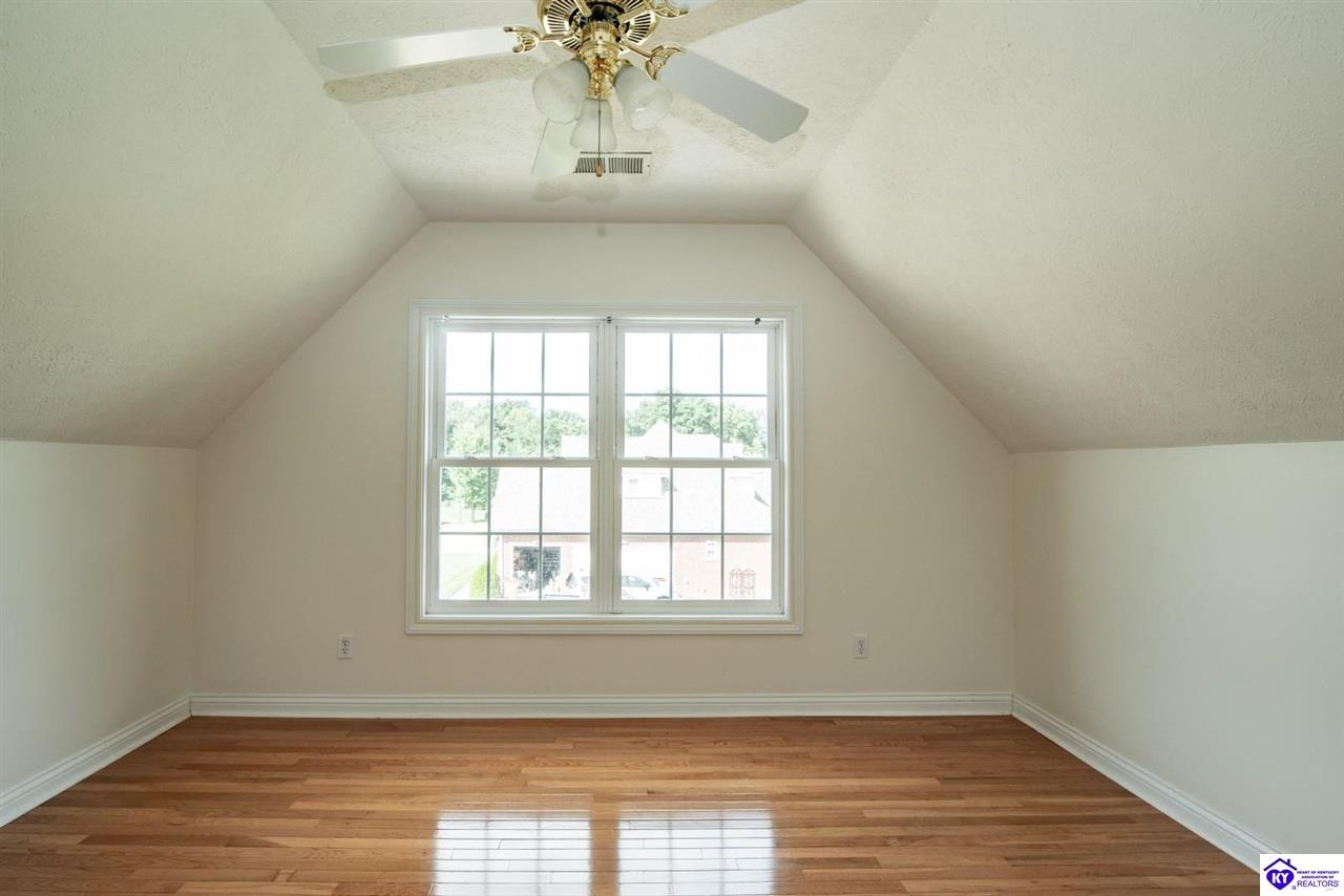 427 Deer Run Way