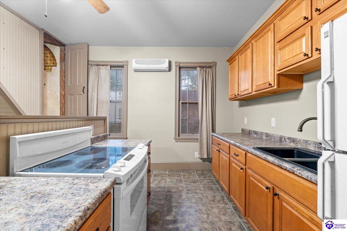 214 N Walnut Street