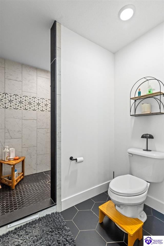 212 Elegance Way