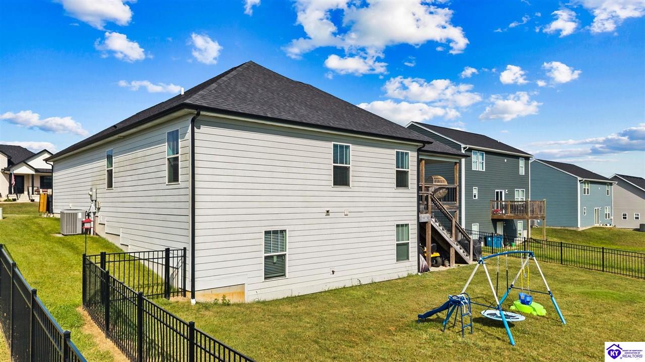 212 Elegance Way