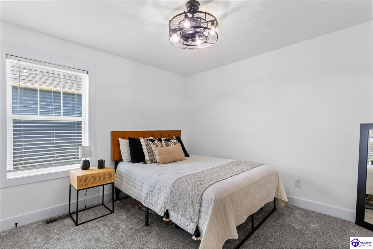 212 Elegance Way