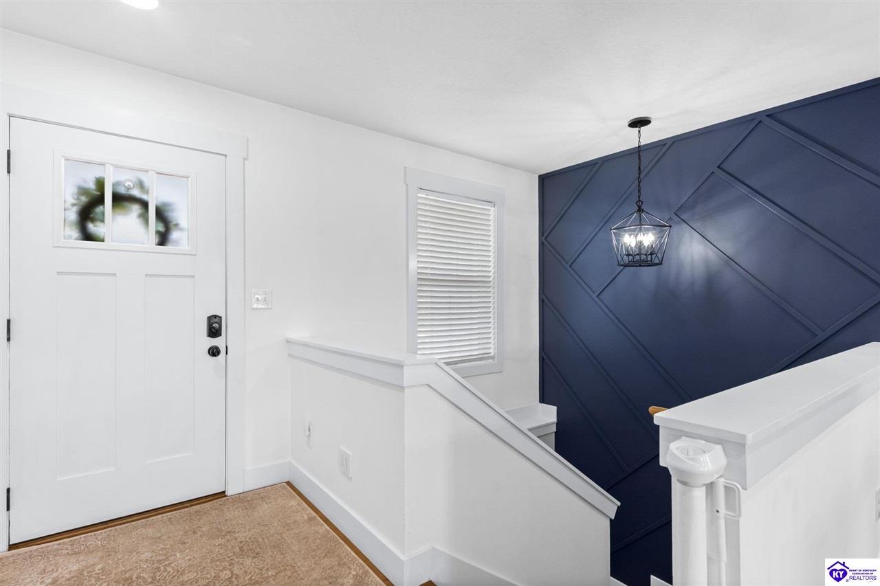 212 Elegance Way