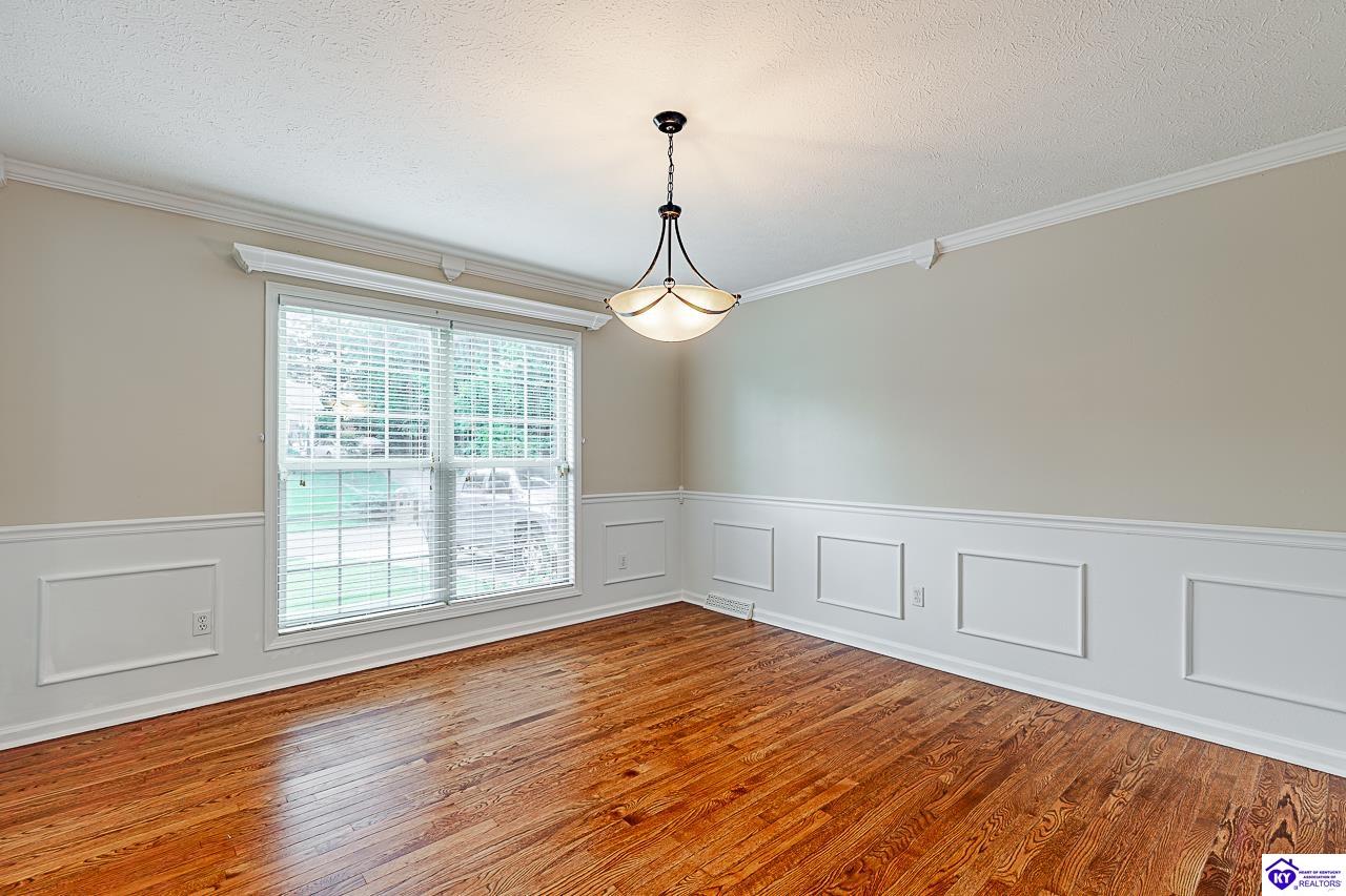 805 Greenview Circle