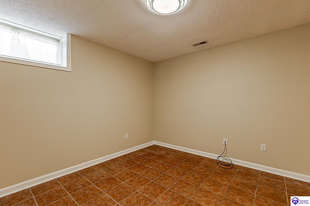 805 Greenview Circle