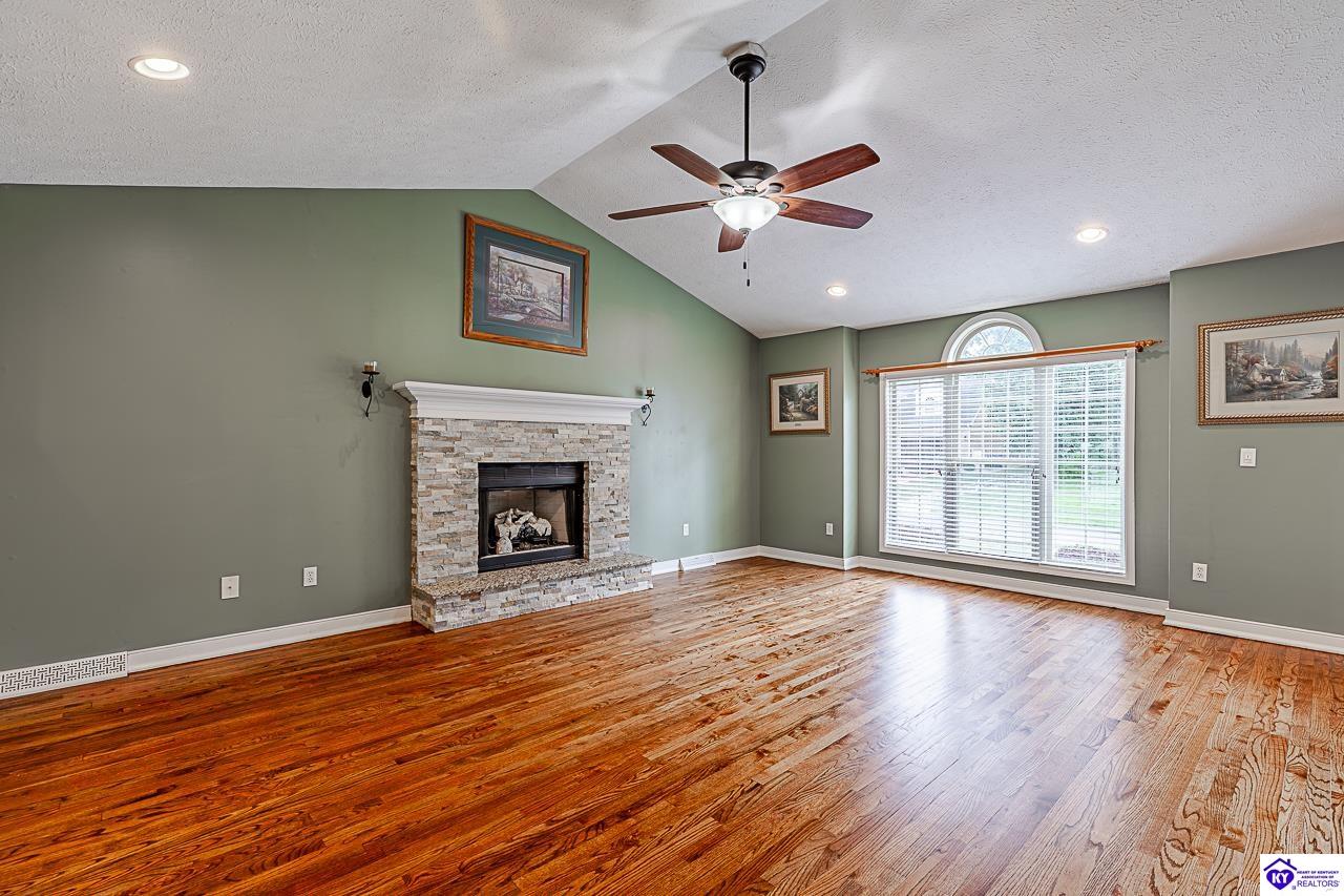 805 Greenview Circle