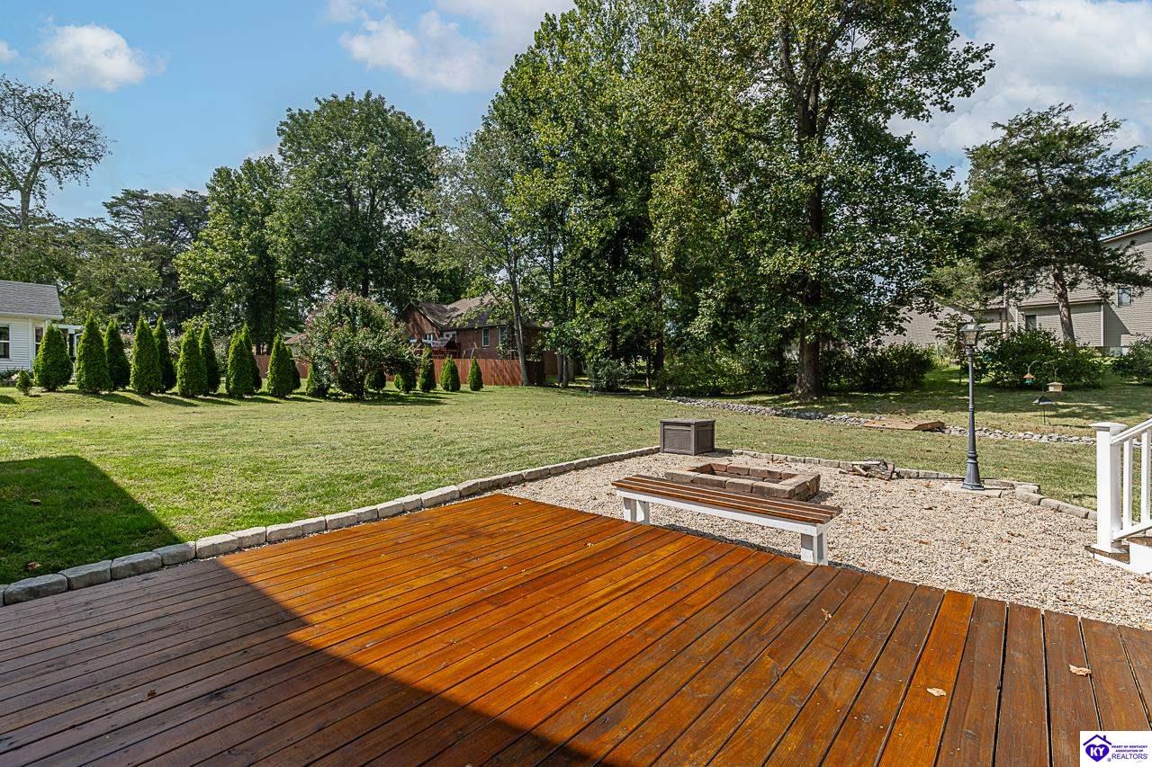805 Greenview Circle