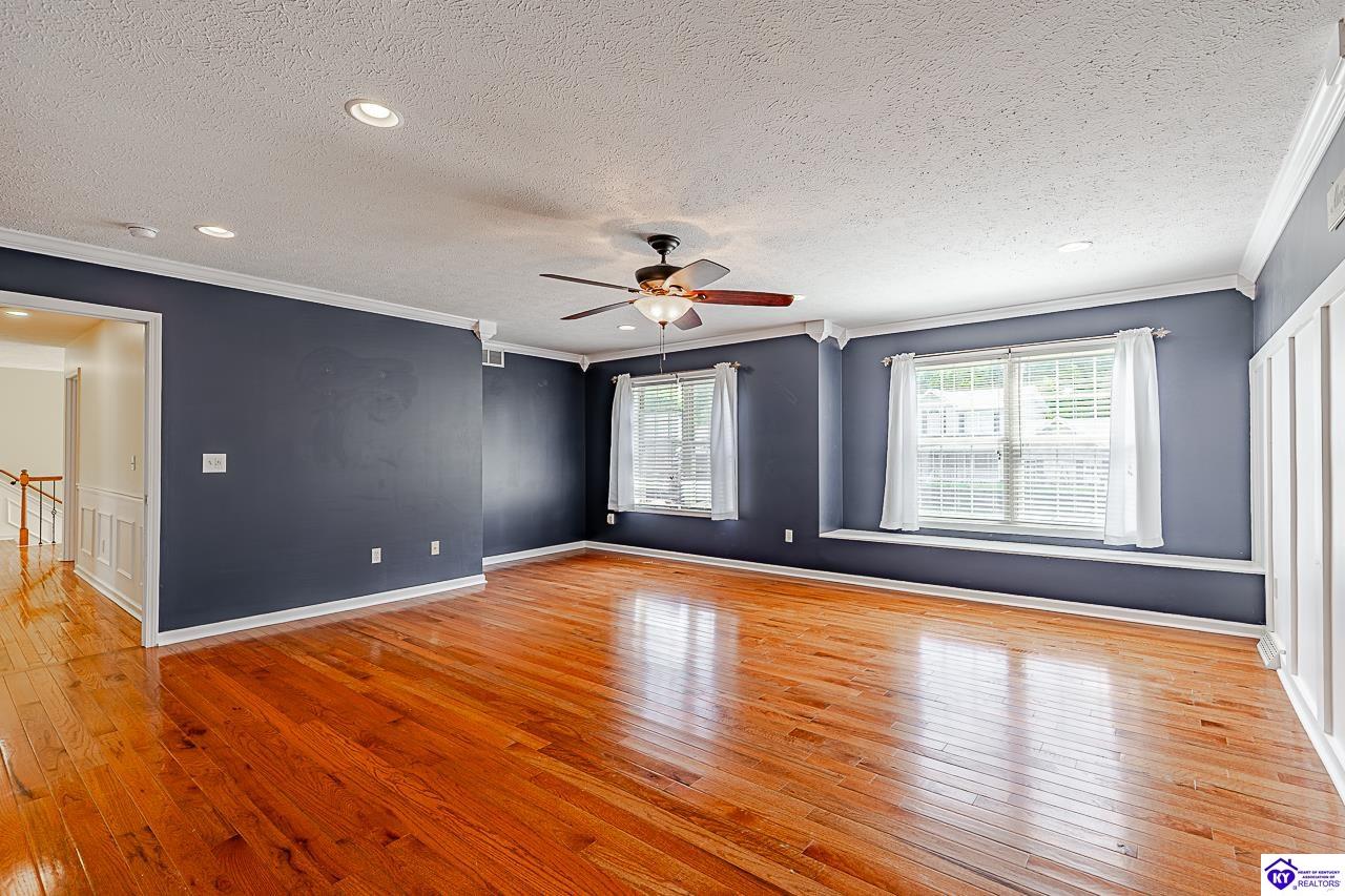 805 Greenview Circle