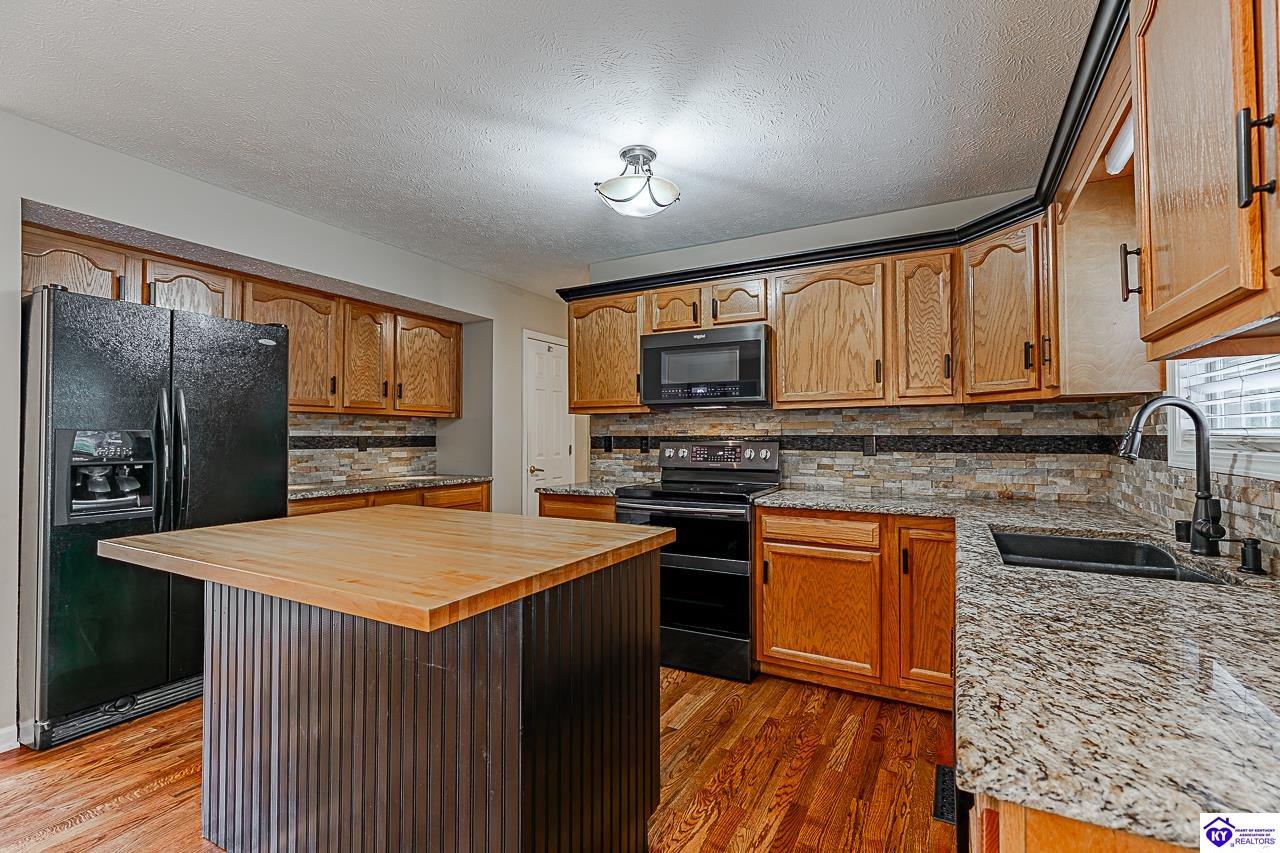 805 Greenview Circle