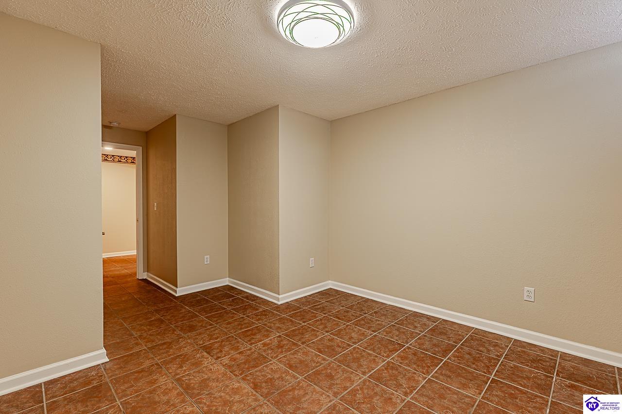 805 Greenview Circle