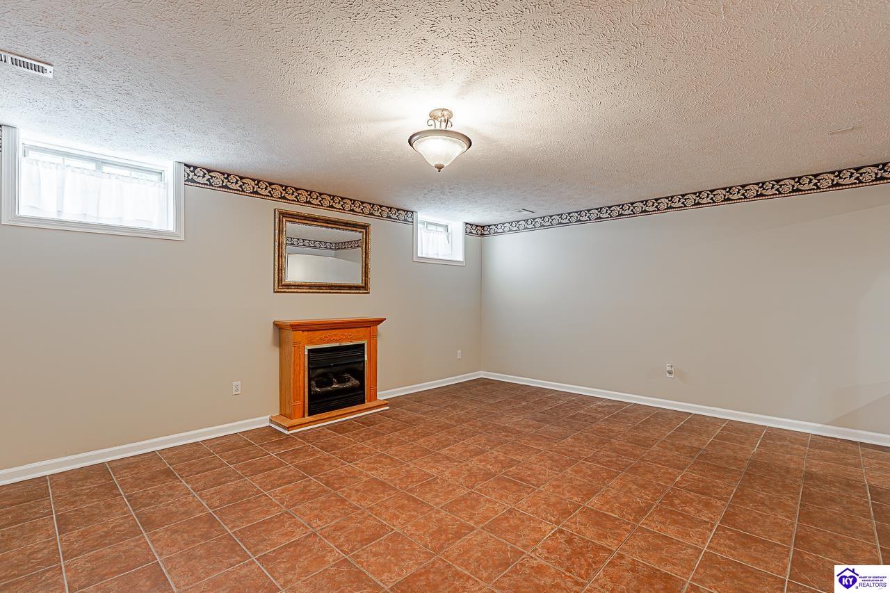 805 Greenview Circle