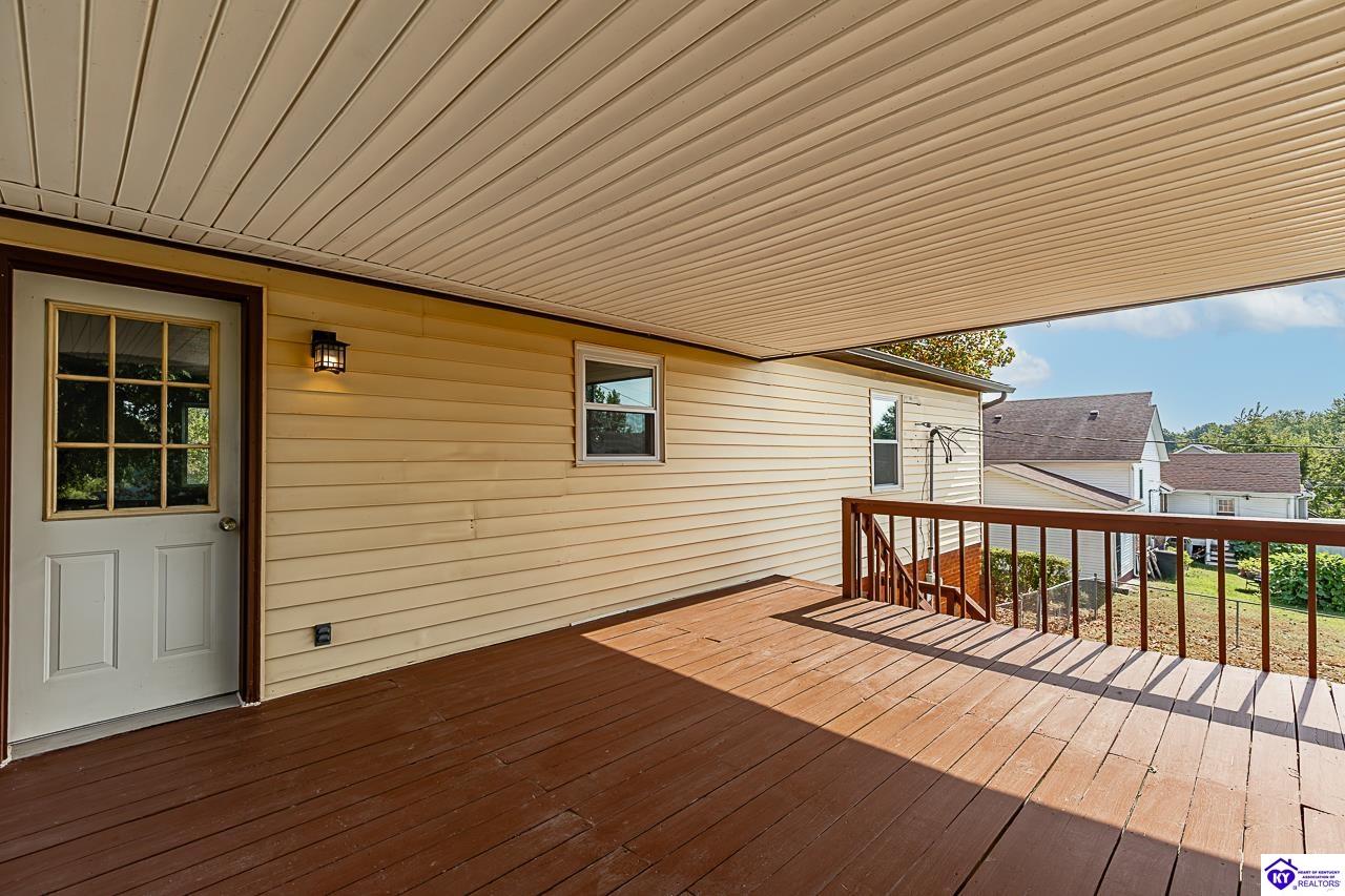 2669 N Lake Road North