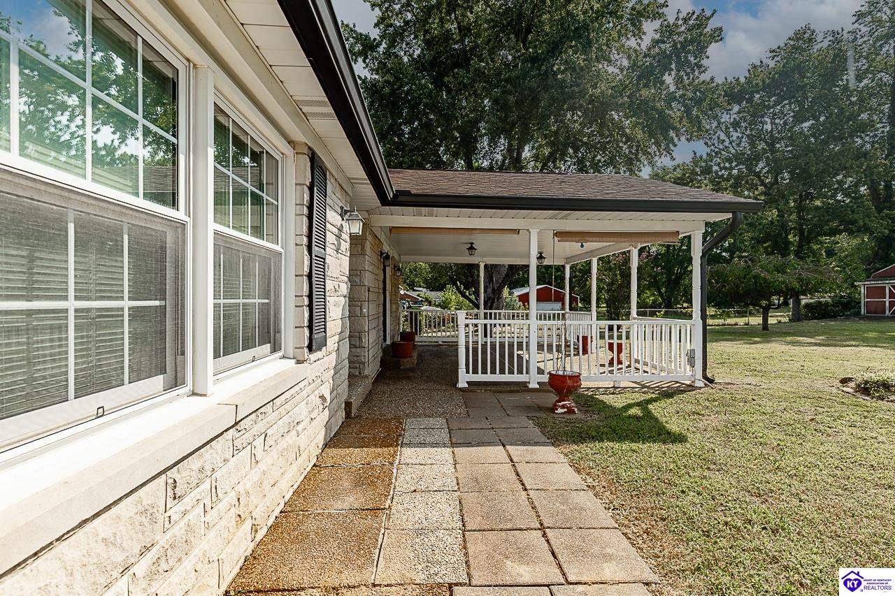 930 Robin Circle