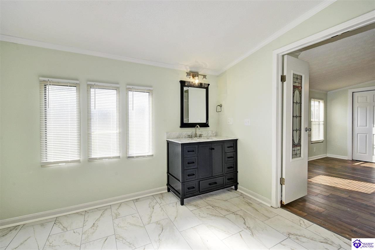 376 Blackburn Road