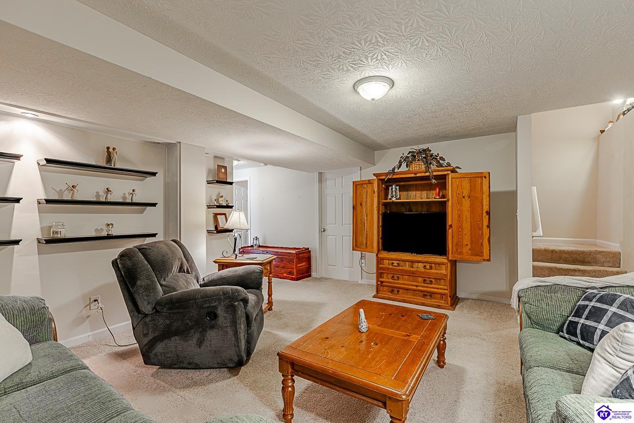315 Cottrell Lane