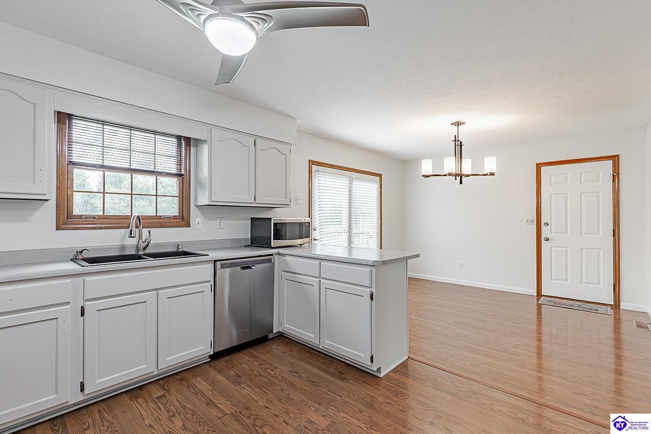 116 Creekview Lane
