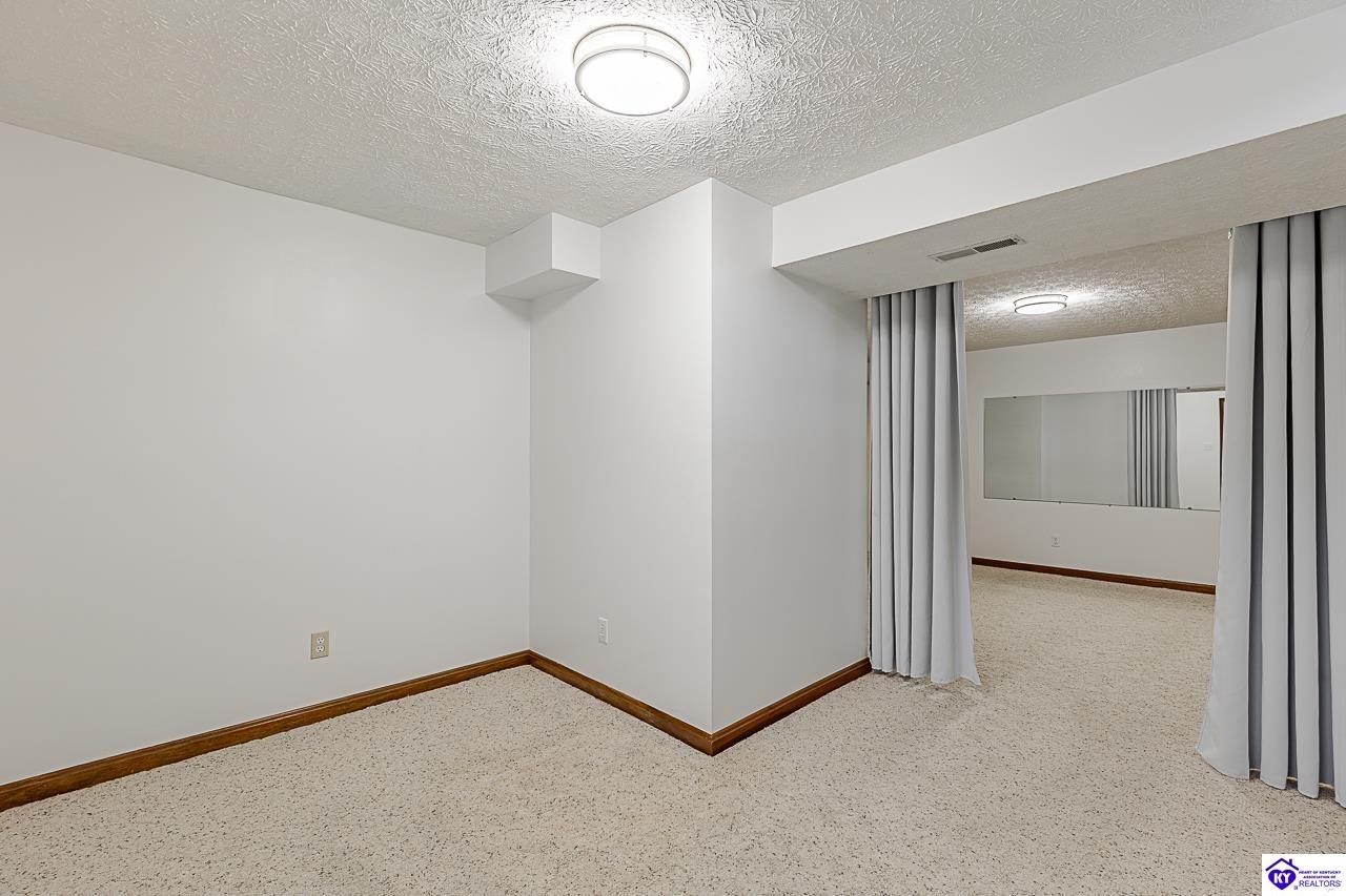 116 Creekview Lane