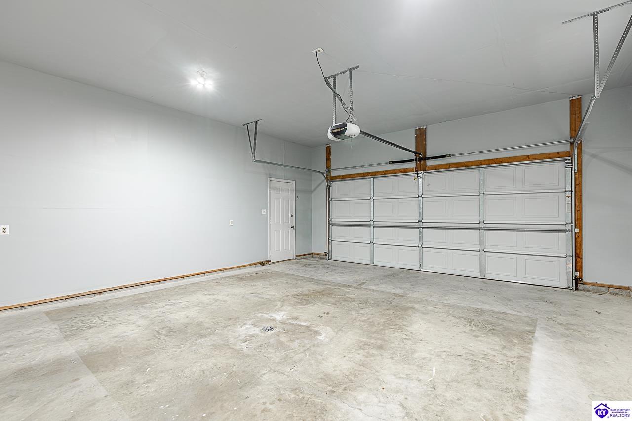 116 Creekview Lane
