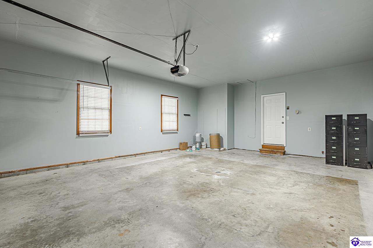 116 Creekview Lane