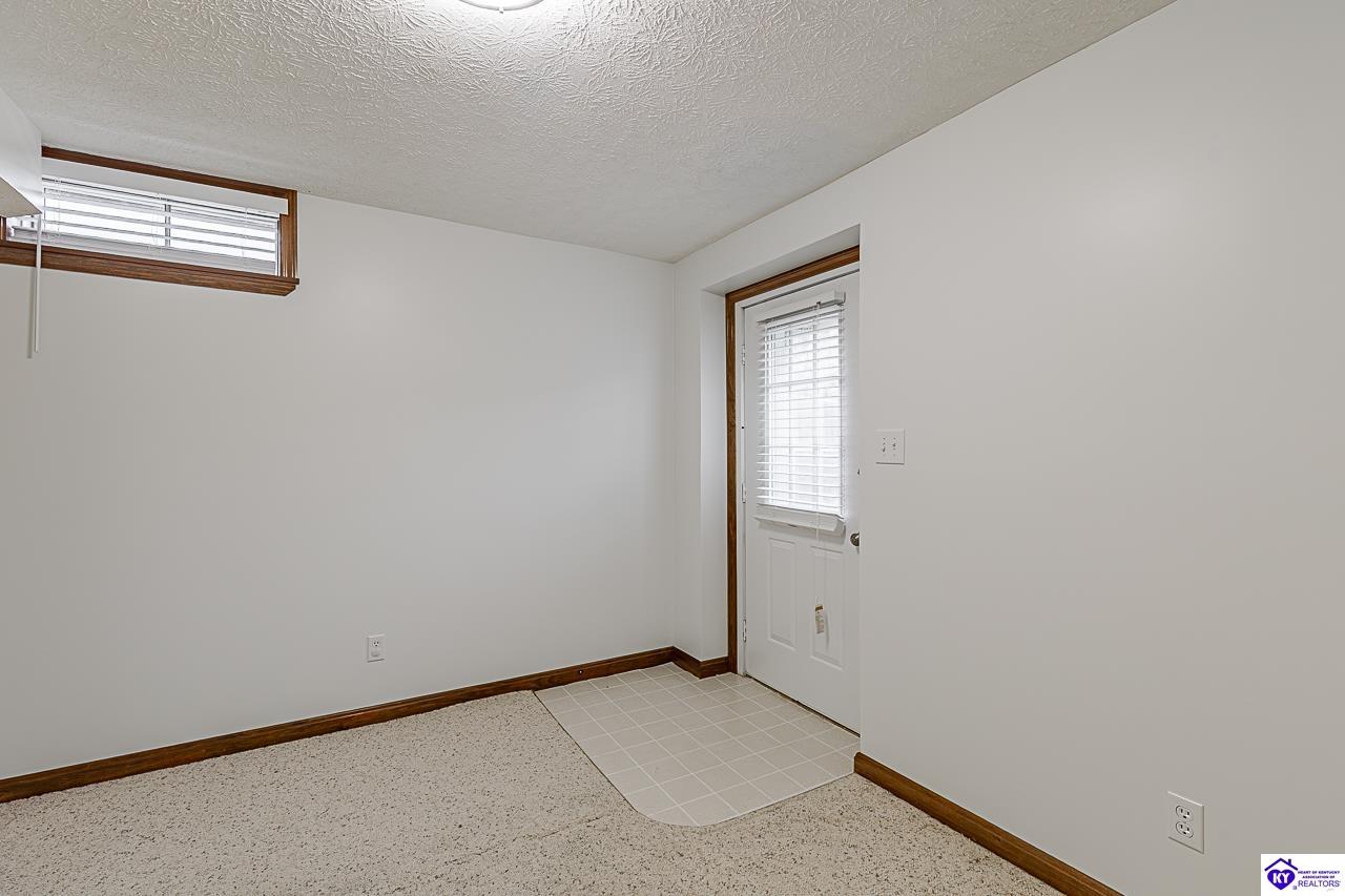 116 Creekview Lane