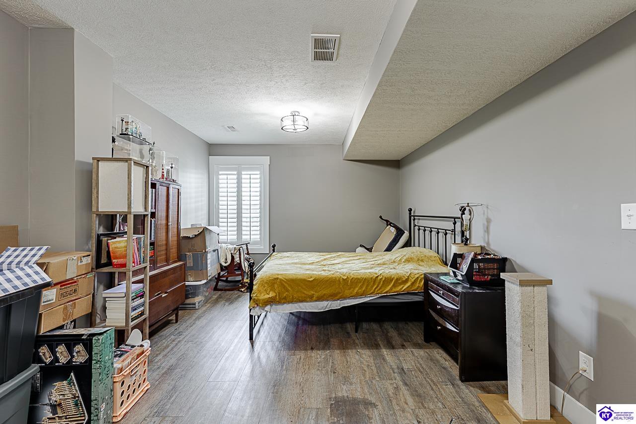 216 Elegance Way