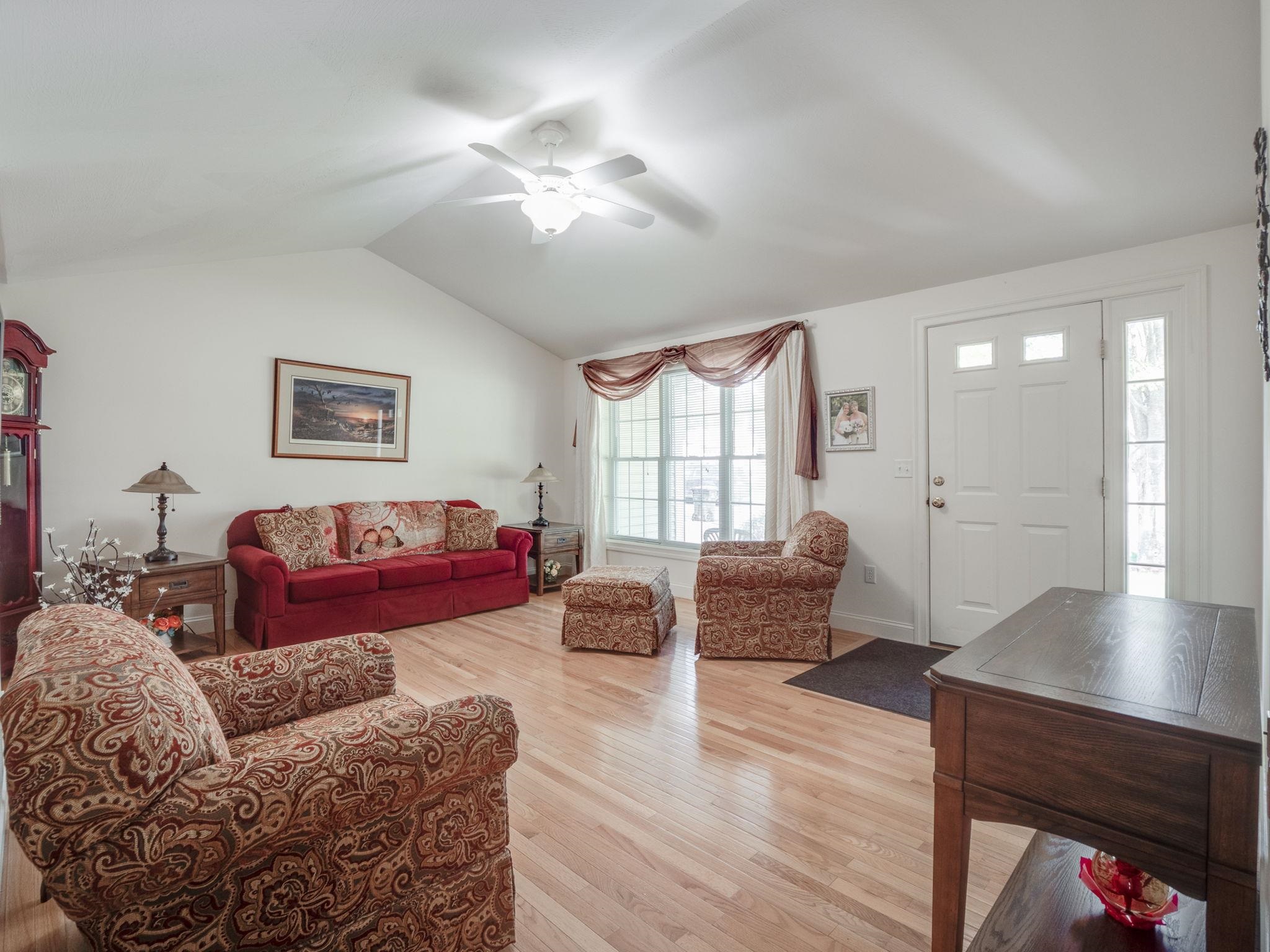 2 Dixon Drive