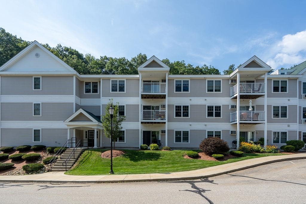 245 Edward J Roy Drive Unit: 316