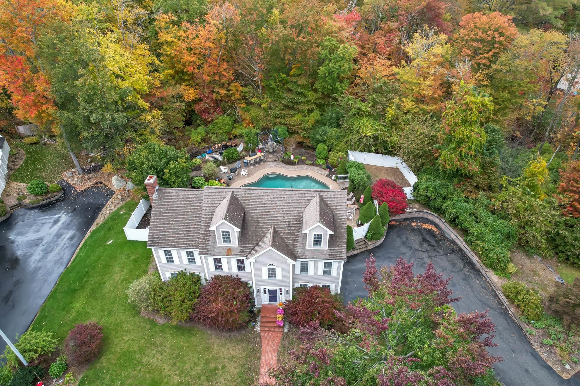 6 Quaker Lane