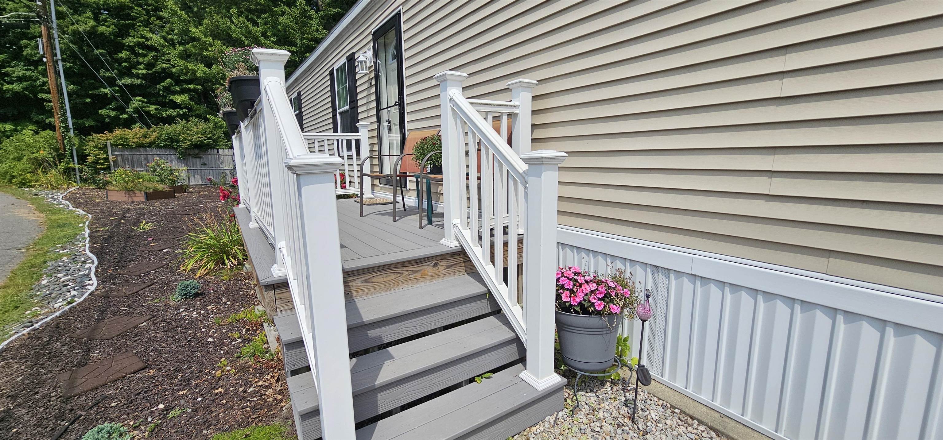 8 Barksdale Avenue