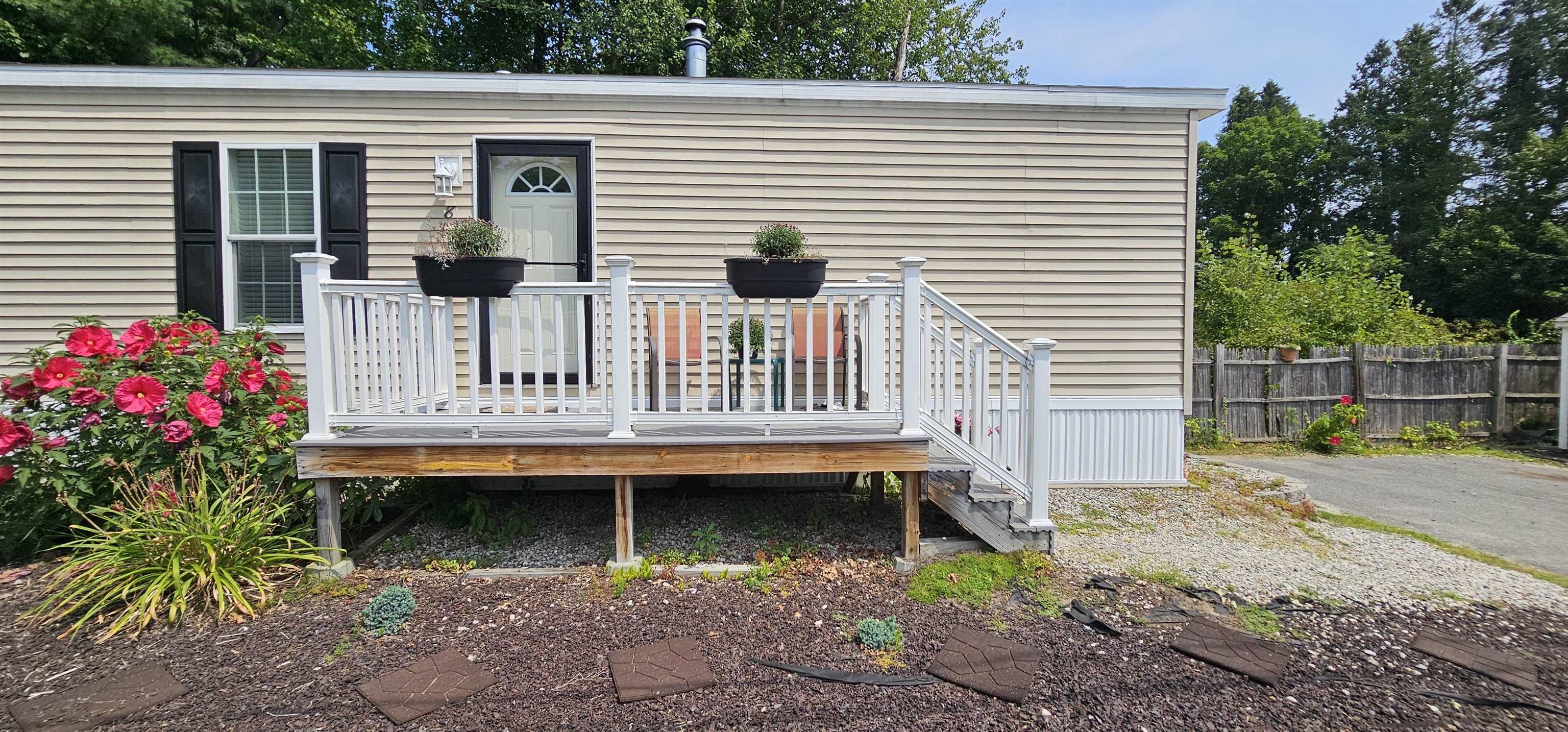 8 Barksdale Avenue