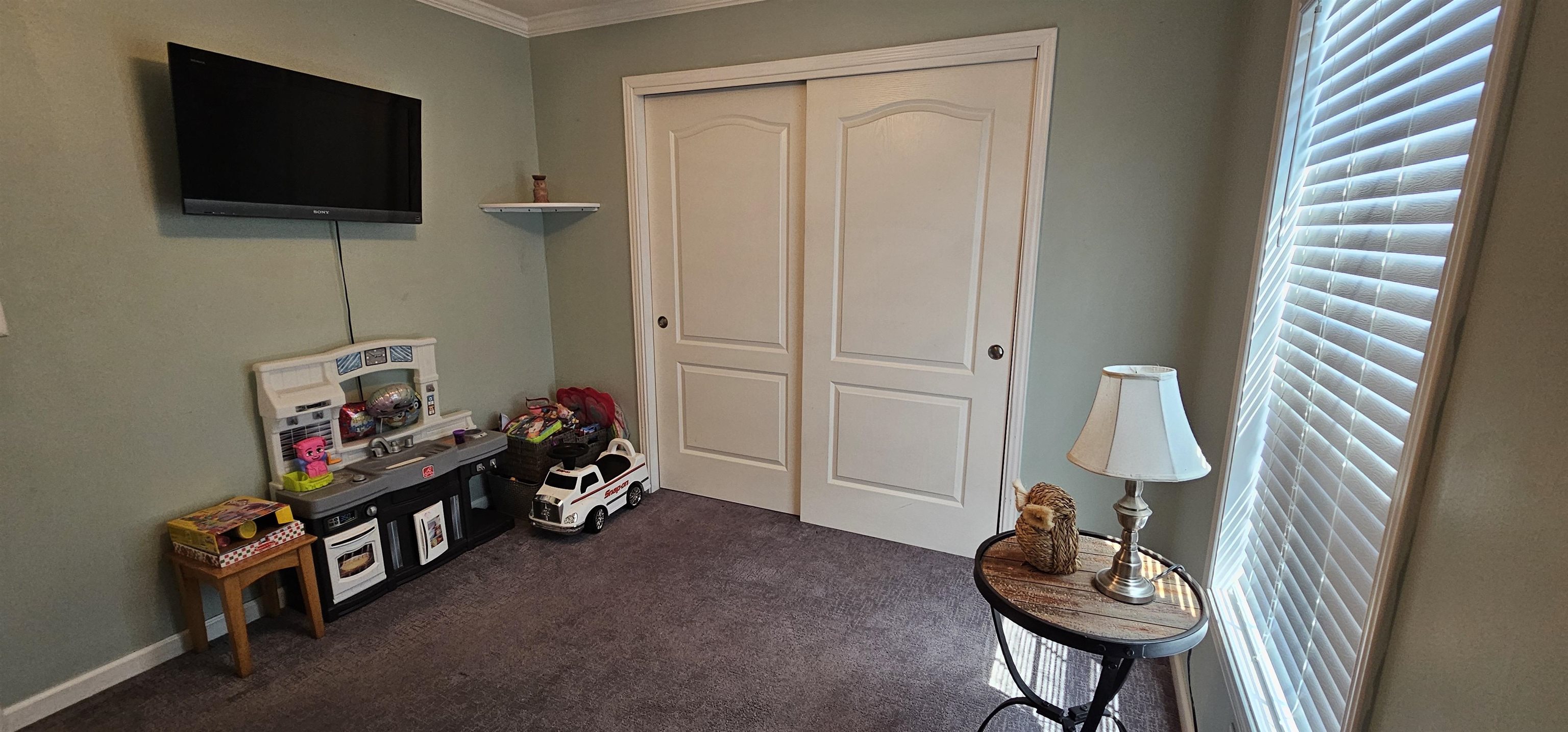 8 Barksdale Avenue