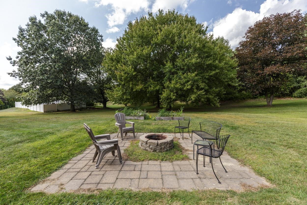 27 Riverview Circle