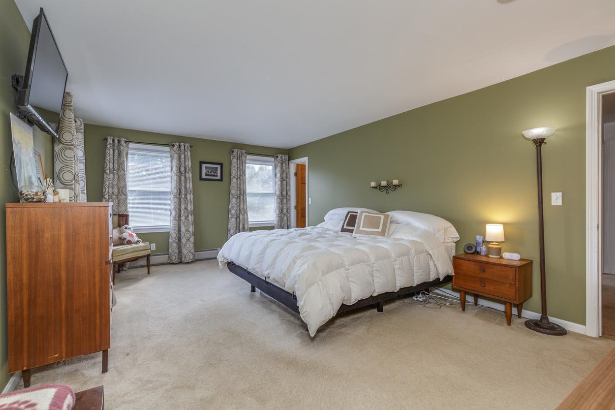 27 Riverview Circle